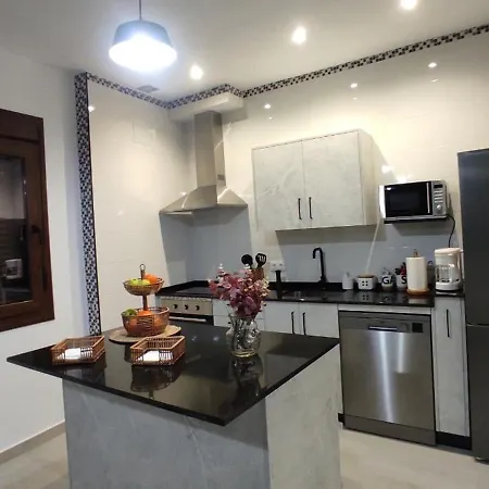 Elenyr Calera de Leon