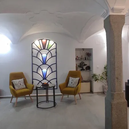 Elenyr * Calera de Leon